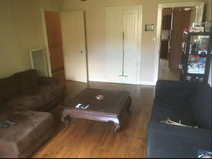 Chambre Tout Equipee Appartement Lacroix-sur-Meuse Buitenkant foto